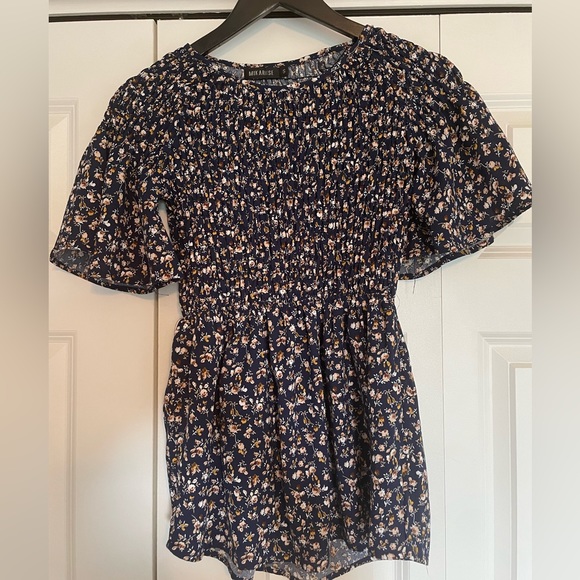 Mikarose smocked top - Picture 1 of 2